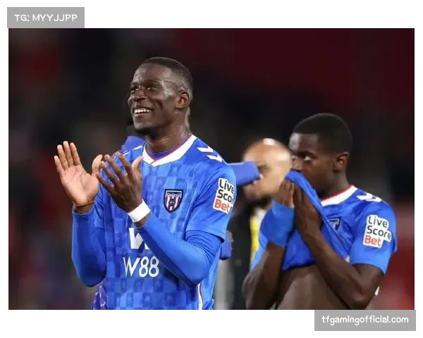 英超升班马桑德兰主场气势如虹狼队苦寻首胜陷入新赛季危机